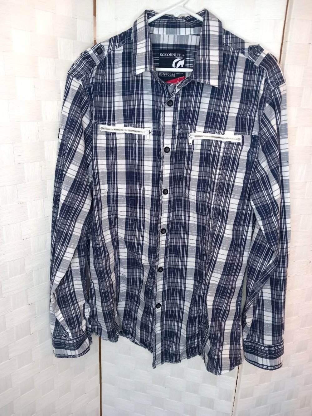 Ecko Unltd. Button Up Utility Shirt with Zipper Front Pockets - Men's Large